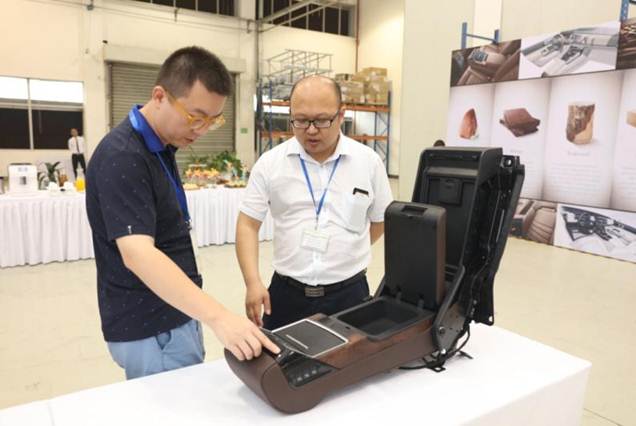 伟巴斯特的极致天窗工艺澳门新葡京app遇见(图33)